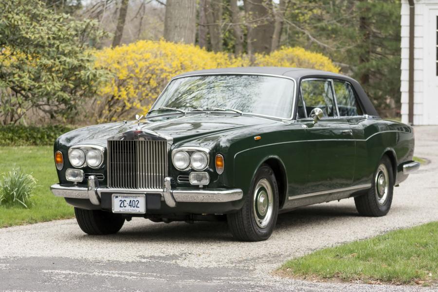  Rolls-Royce Corniche Saloon 1971 года  (фото 1 из 18)